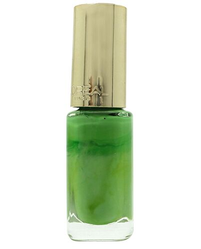 L'Oreal Color Riche Nail Polish 5ml - 833 Wasabi Hint-C481819